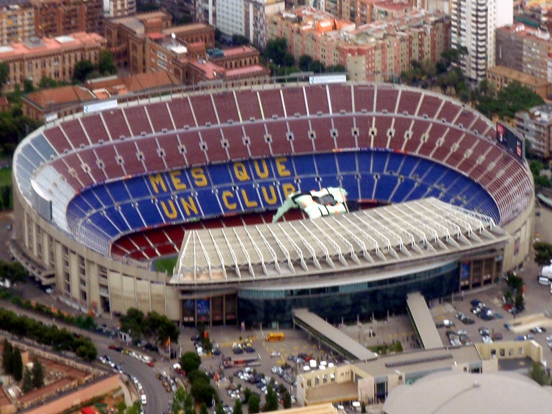 Camp Nou sân vận động lớn nhất hành tinh