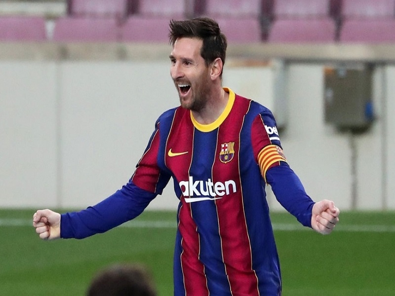 Messi chấp nhận giảm lương để được ở lại với Barcelona