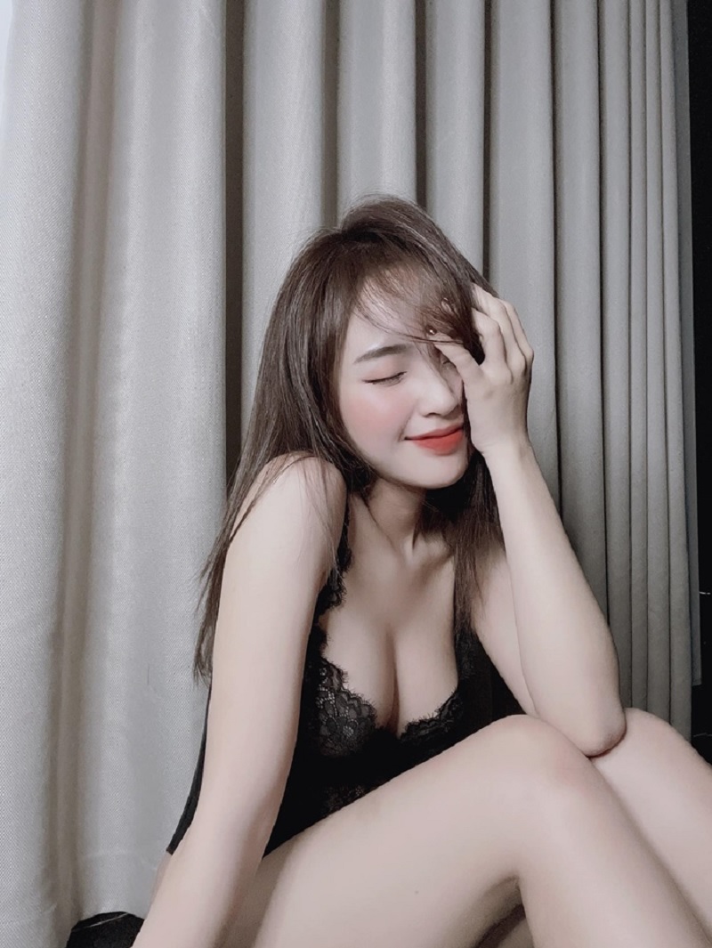 hot girl lê Phương Anh cởi bikini
