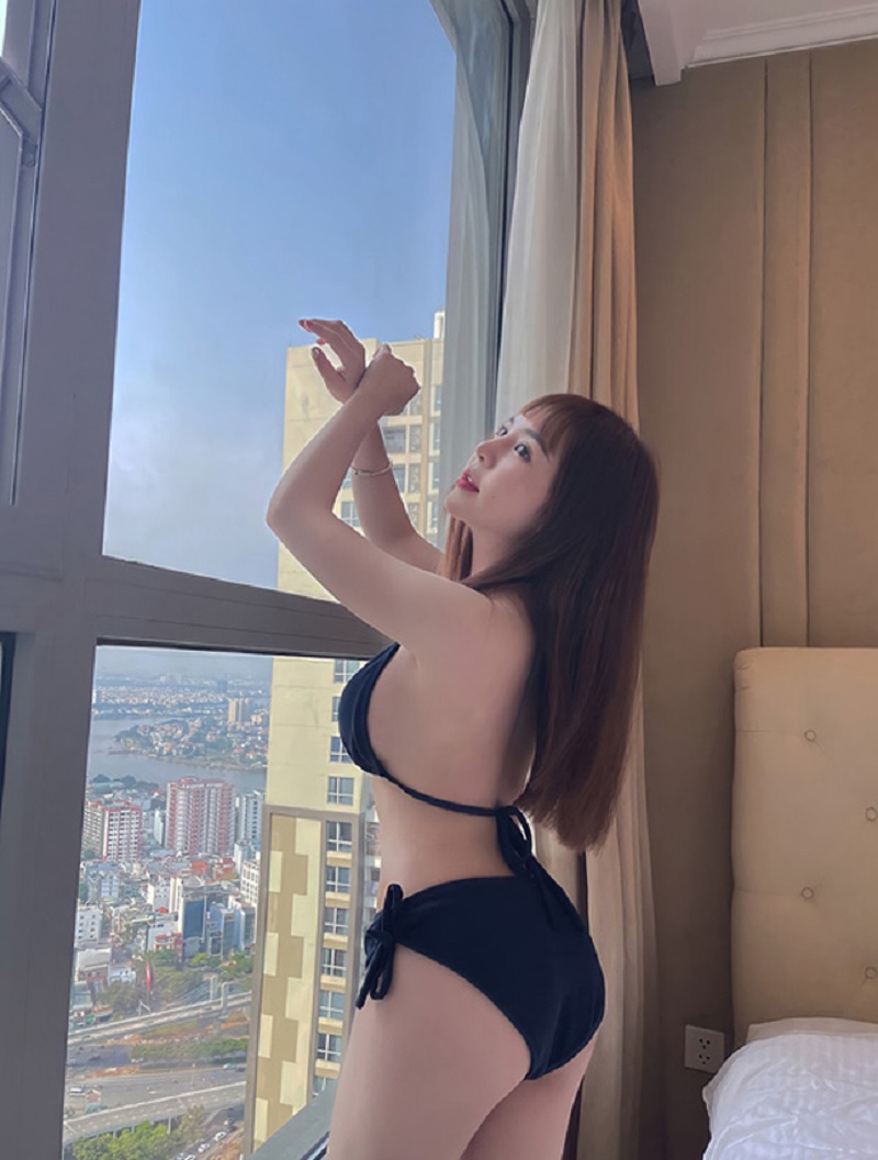 Hot girl Trần Huyền Châu nóng bỏng sexy