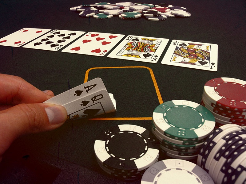 Poker Tournament là gì? Chiến thuật đánh tour poker cướp pot 